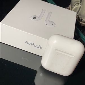 AirPods